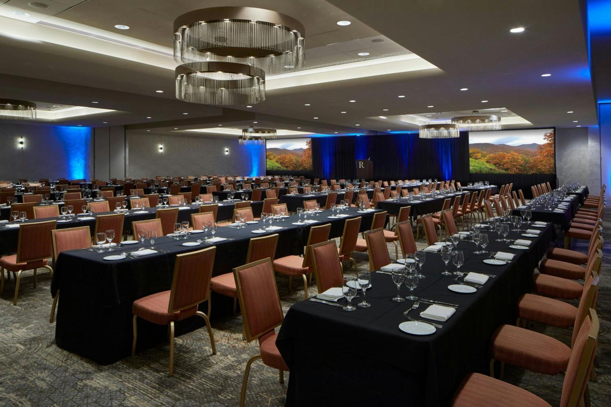 Renaissance Asheville Downtown Hotel Esterno foto