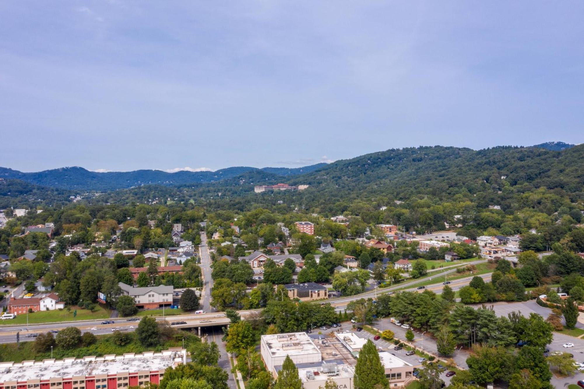 Renaissance Asheville Downtown Hotel Esterno foto