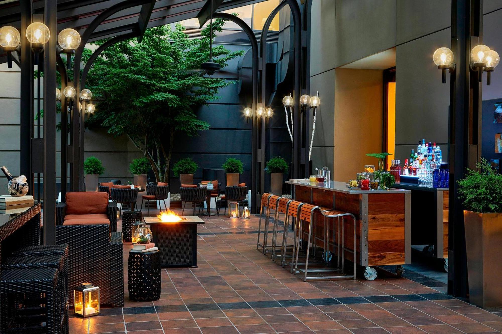 Renaissance Asheville Downtown Hotel Esterno foto